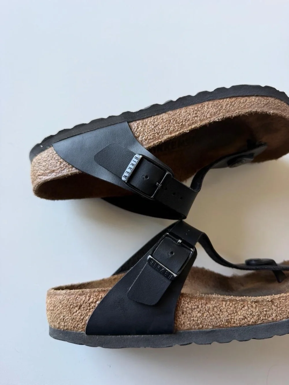 Birkenstock black gizeh sandals